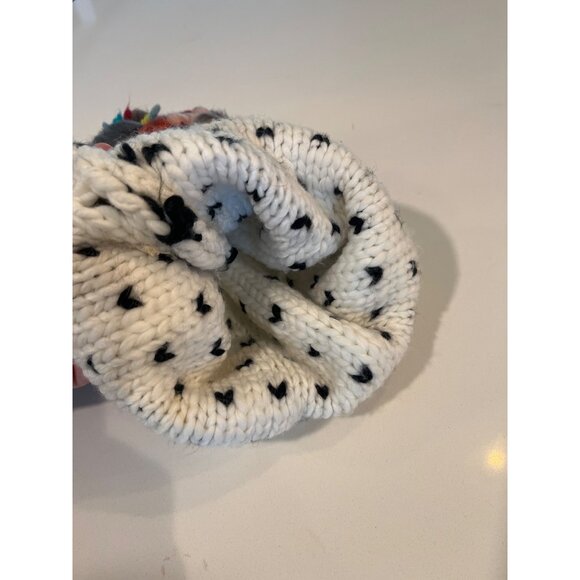 Nordstrom Hand-Knitted Striped Beanie With Colorful Pom-Pom - Picture 4 of 7